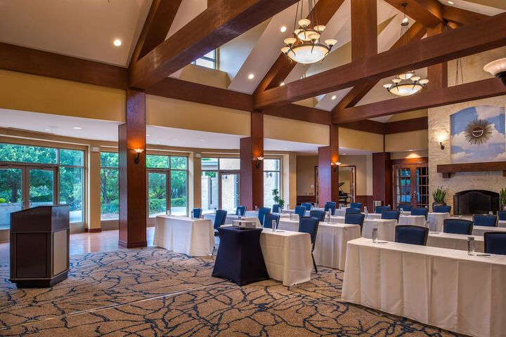 Hilton San Antonio Hill Country