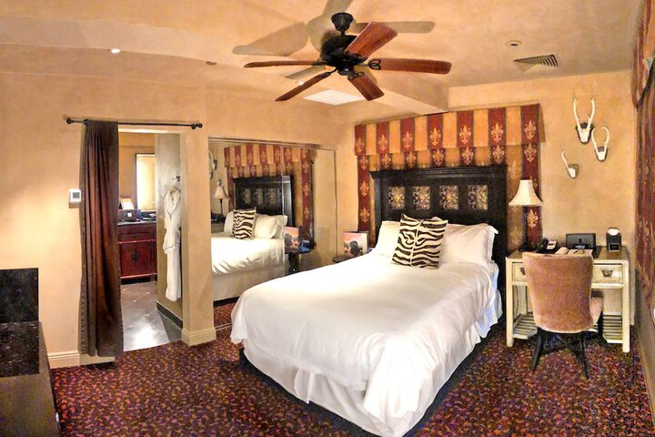 Border House at Crystal Bay Casino