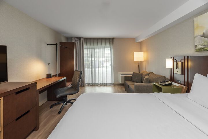 Room 25 of 35
