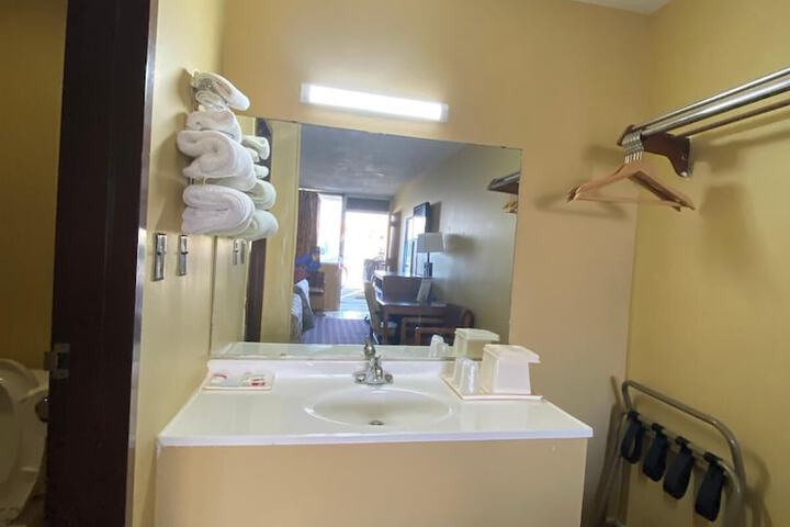 Innkeeper Motel