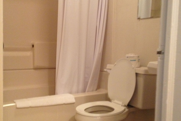 Room 16 of 61