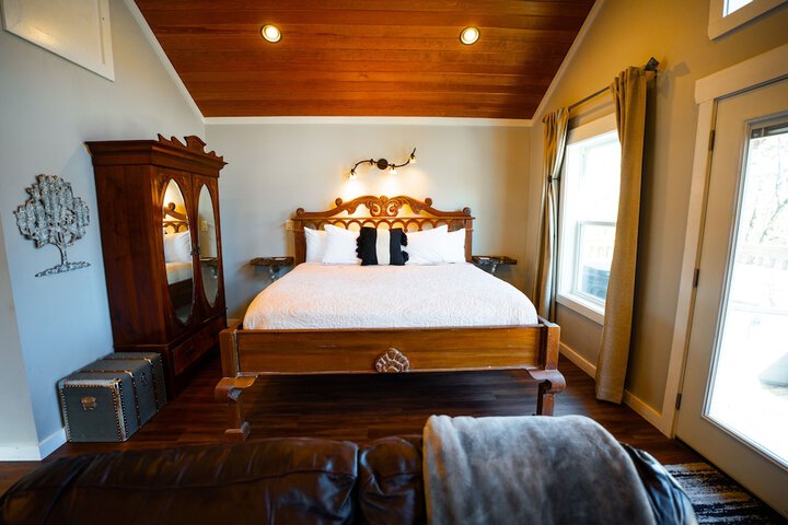 Room 145 of 190