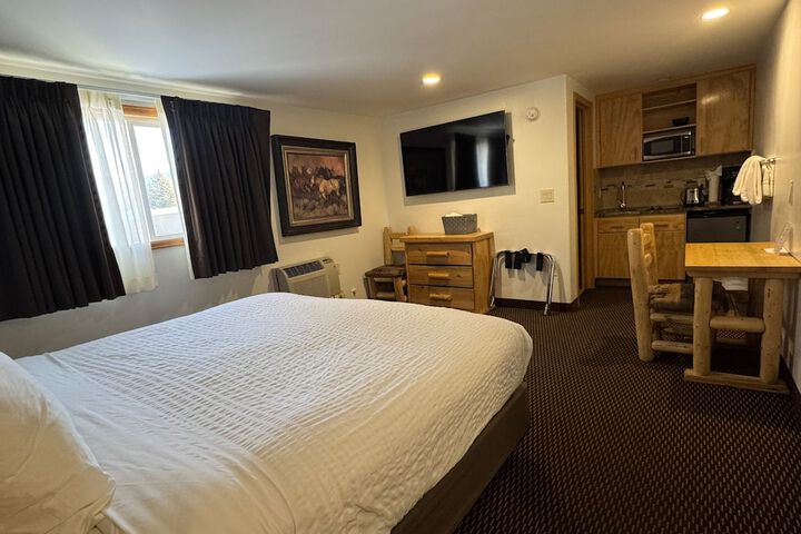 Room 34 of 46