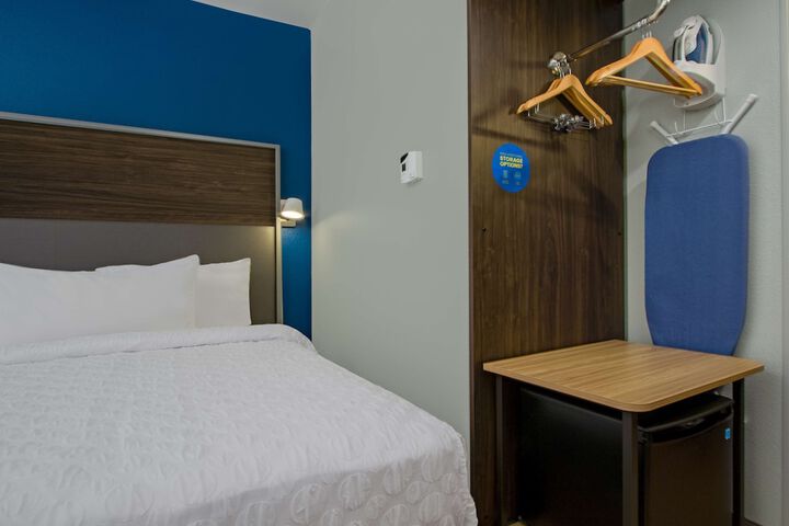 Room 19 of 27
