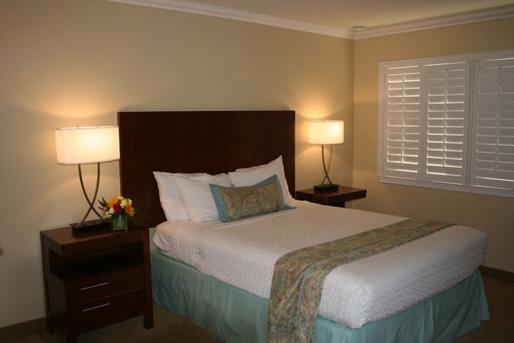 Room 25 of 46