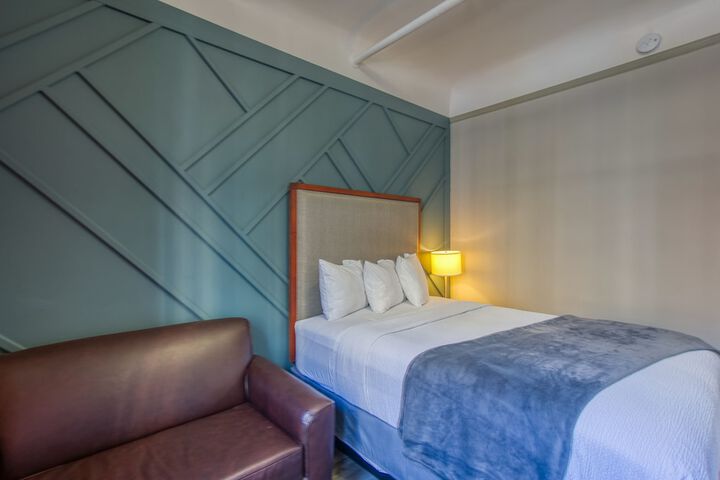Room 92 of 115