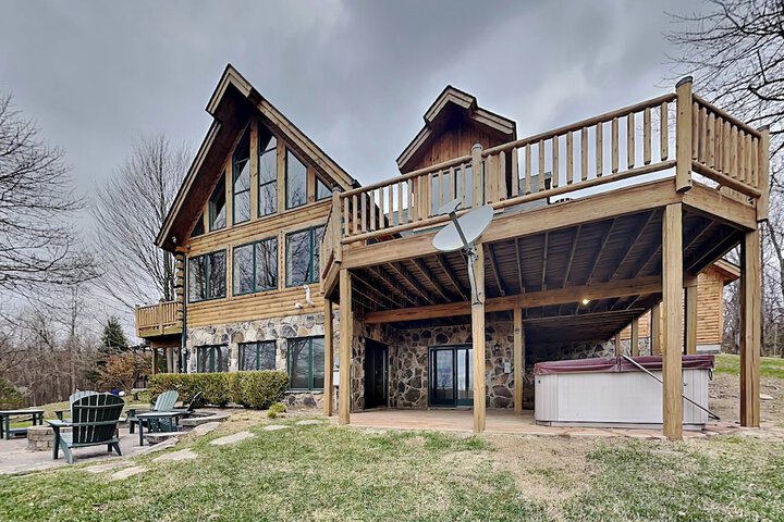 Highlands Heaven by Taylor Made Deep Creek