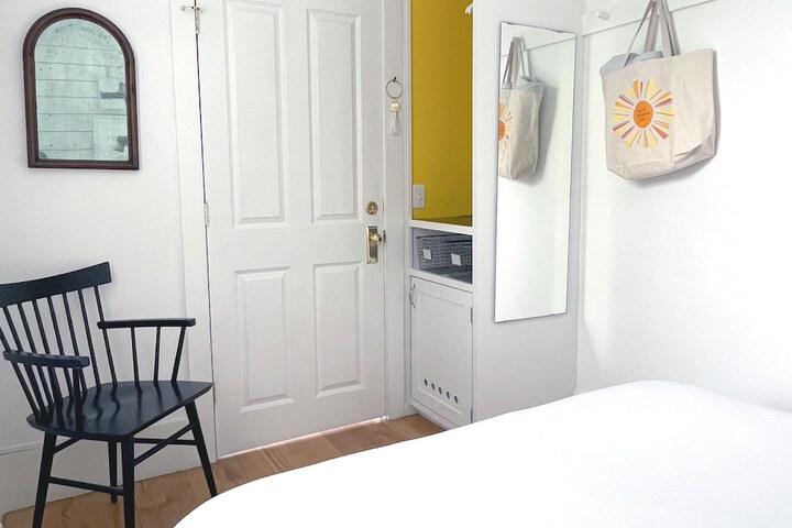 Room 7 of 29