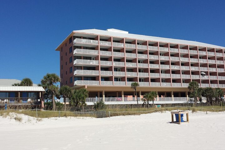 Hotel 5 of 114