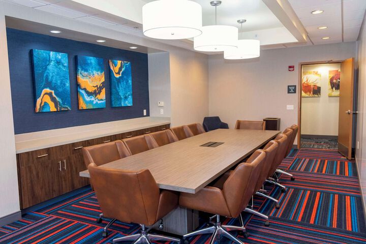 Hampton Inn & Suites Riverton
