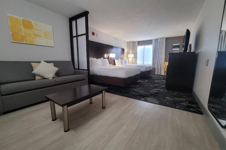 Room 13 of 53