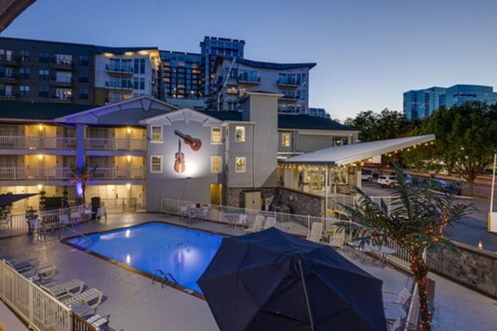 Hotel 6 of 110