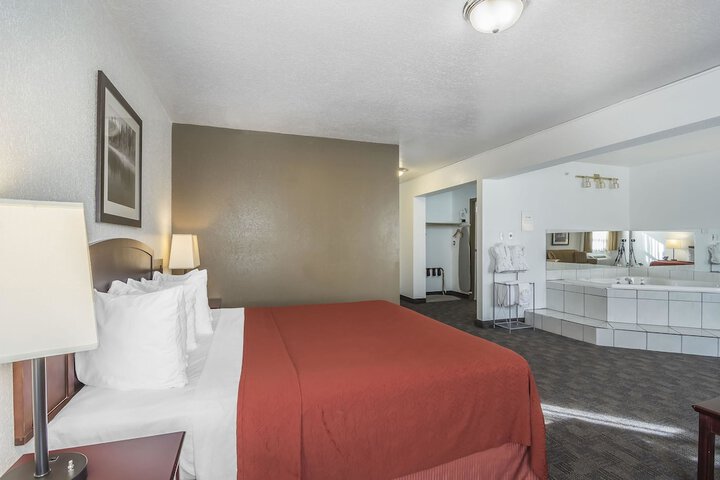 Quality Hotel & Conference Centre