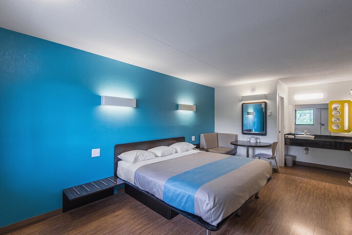 Room 22 of 25