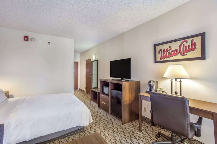 Burrstone Inn an Ascend Collection Hotel