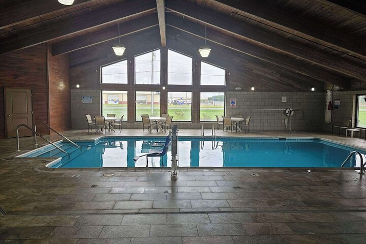 Pool 6 of 34