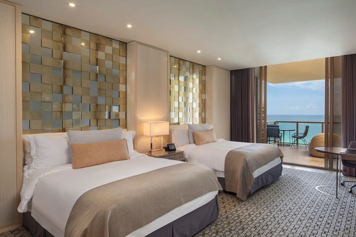 The St. Regis Bal Harbour Resort