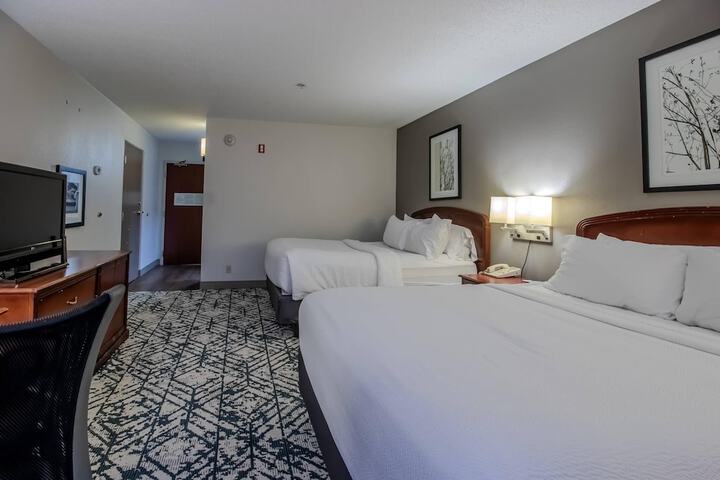 Country Inn & Suites by Radisson Convention Center