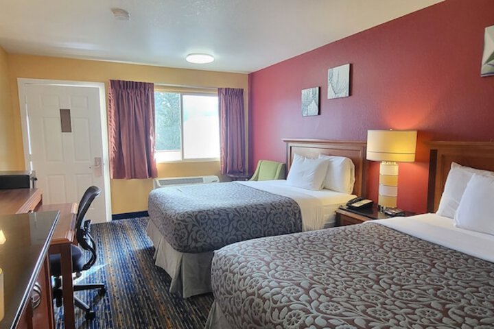 Olympic Inn & Suites