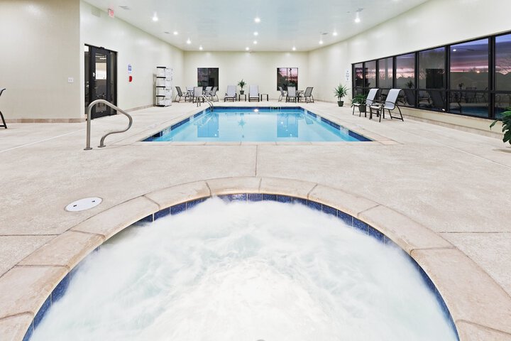 Pool 5 of 41