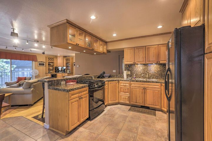 3 Mi to Skiing! Incline Village Retreat w / Sauna