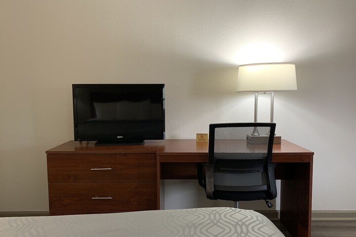 Room 32 of 46