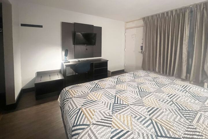 Room 26 of 48