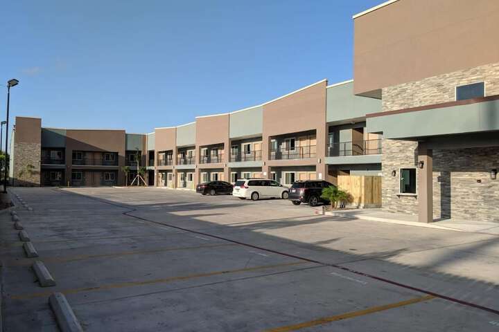 Hotel 6 of 28