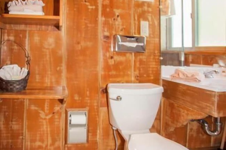 June Lake Motel