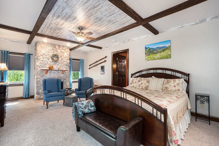 Room 10 of 31