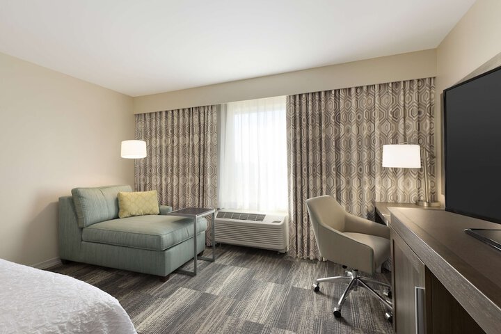 Hampton Inn & Suites Niles / Warren