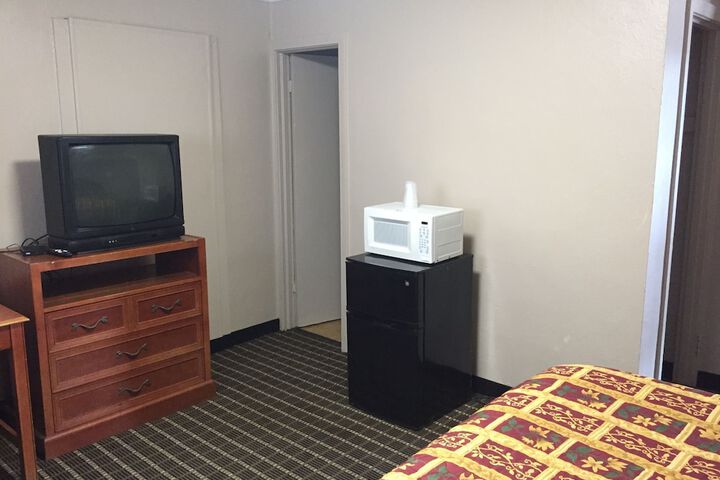 Room 6 of 6