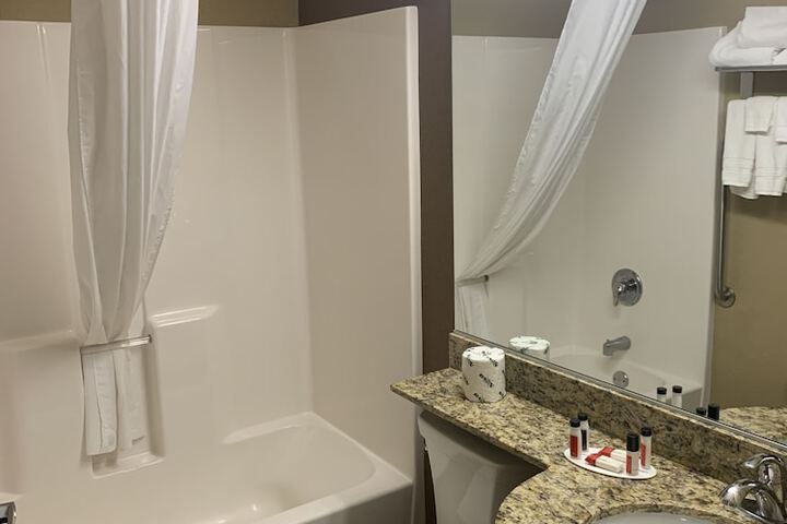 Room 12 of 35