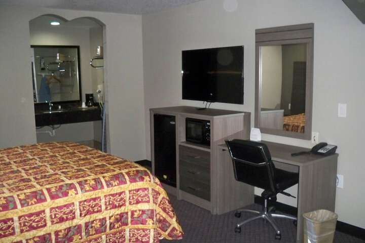 Room 43 of 65
