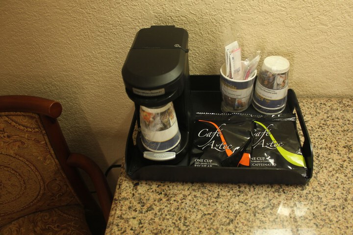 Breakfast/Coffee Service 21 of 26