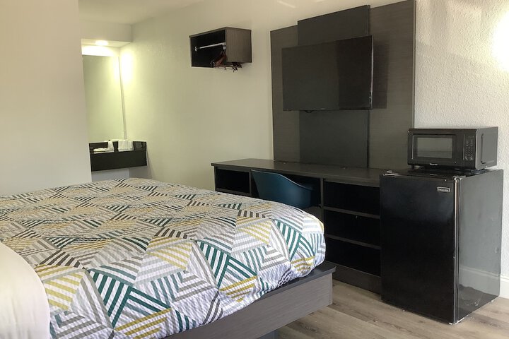 Room 28 of 44