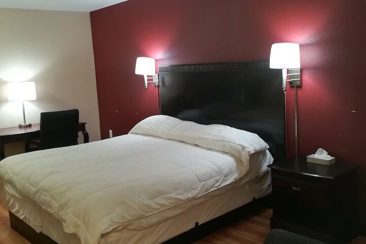 Room 28 of 54