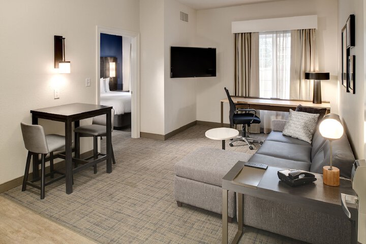 Room 42 of 59