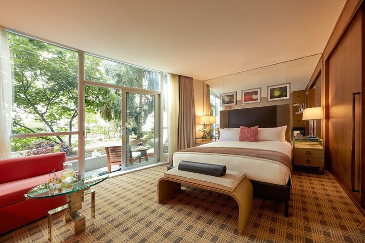 Room 21 of 66