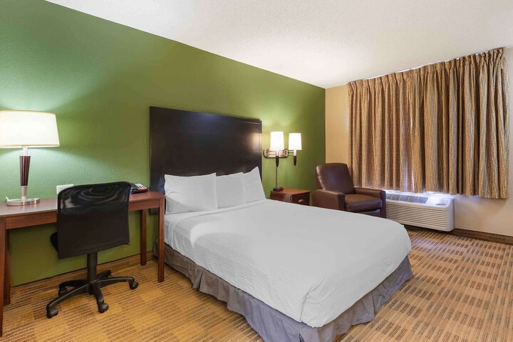 Room 21 of 25