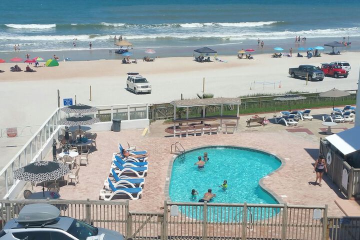 Pool 7 of 44
