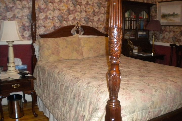 Room 25 of 39