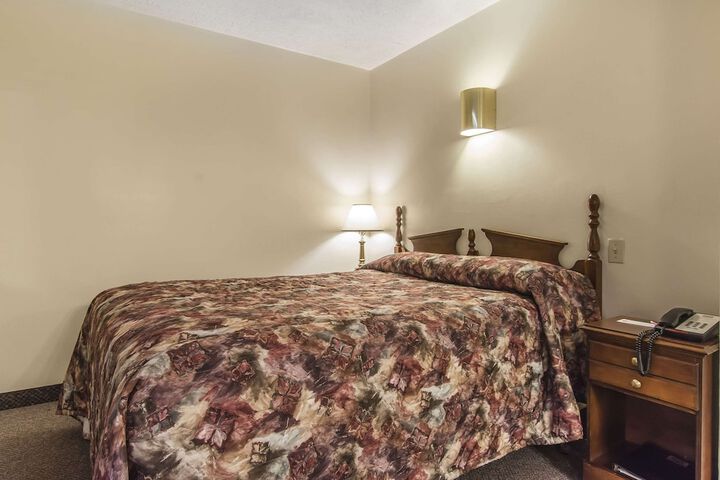 Room 21 of 48