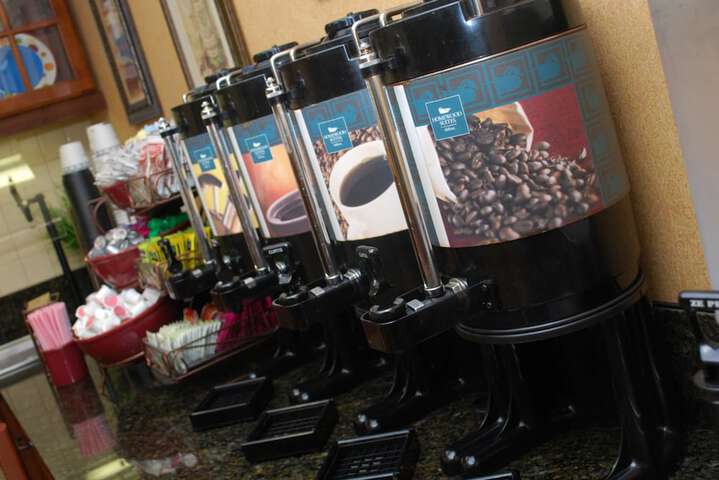 Breakfast/Coffee Service 35 of 46