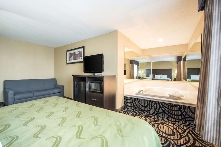 Quality Inn & Suites Menomonie