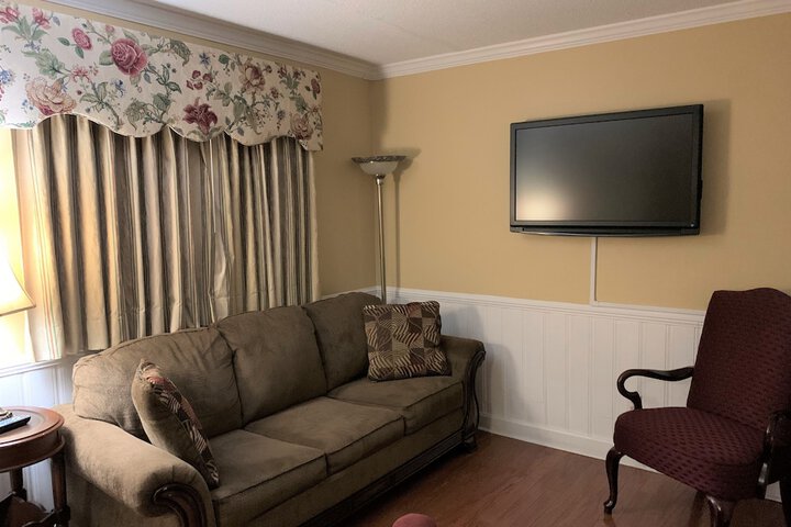 Room 48 of 165