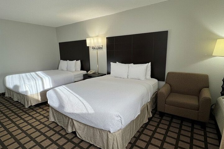 Baymont by Wyndham Queensbury / Lake George