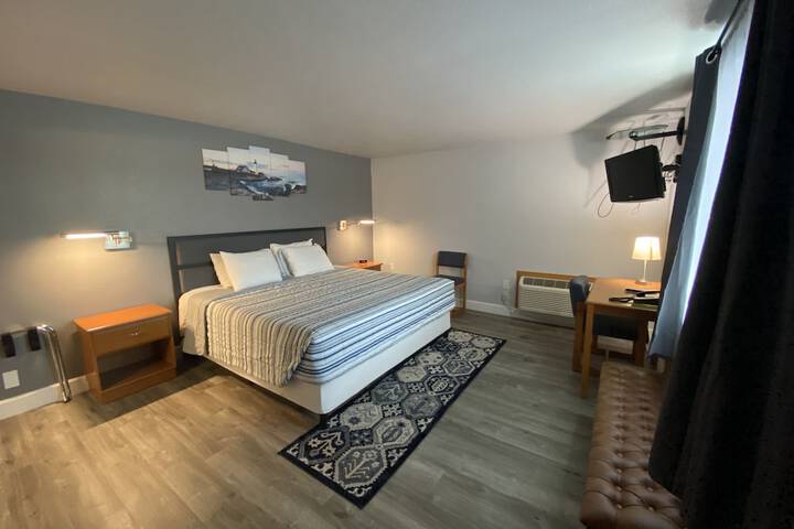Room 17 of 49