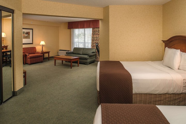 Room 23 of 49