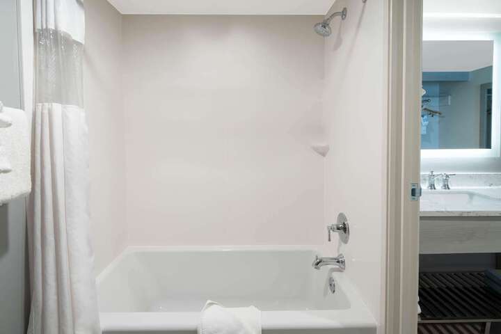 Room 15 of 27